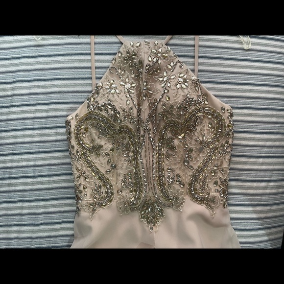 Custom Cream Gown Size 2 - Picture 5 of 9